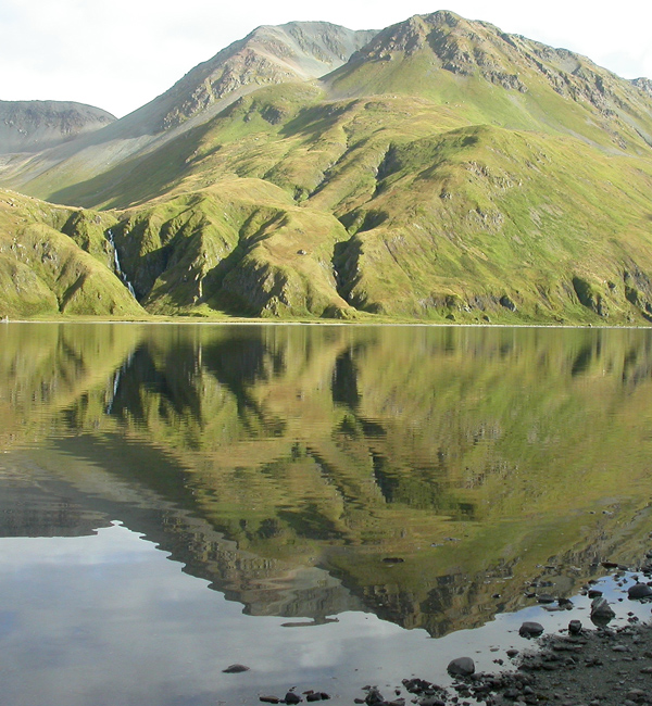 060920_attu_etienne_lake