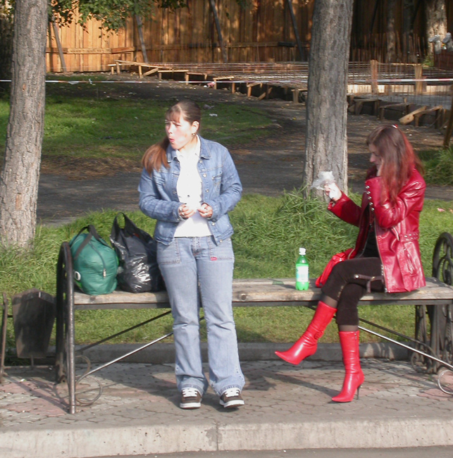 060924_kamchatka_ladies_b